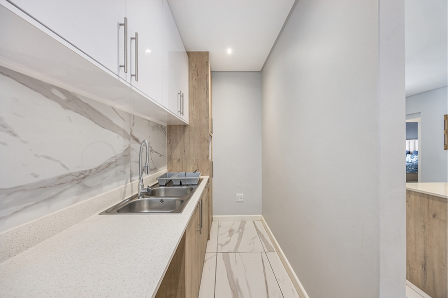 5 Bedroom Property for Sale in Sandown Western Cape